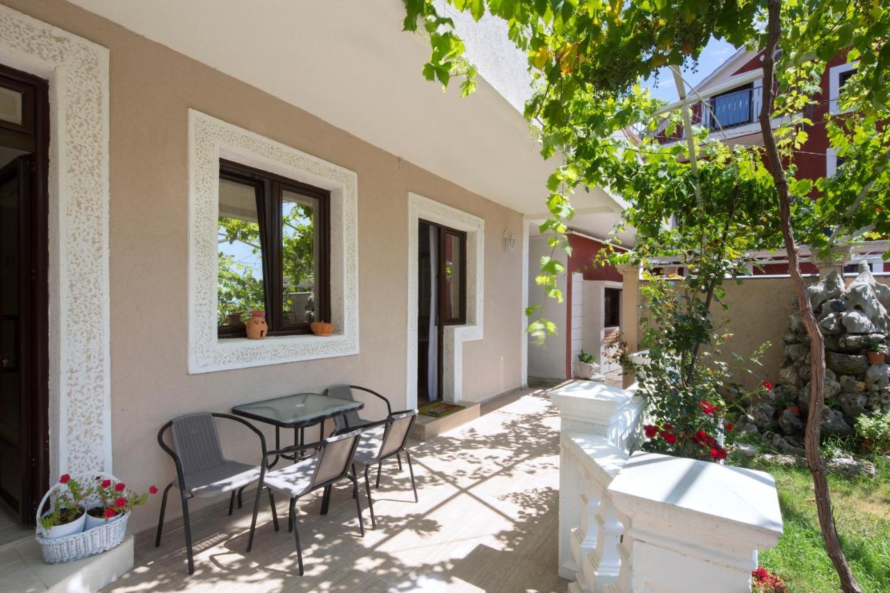 Apartments Al Parma บุดวา ภายนอก รูปภาพ