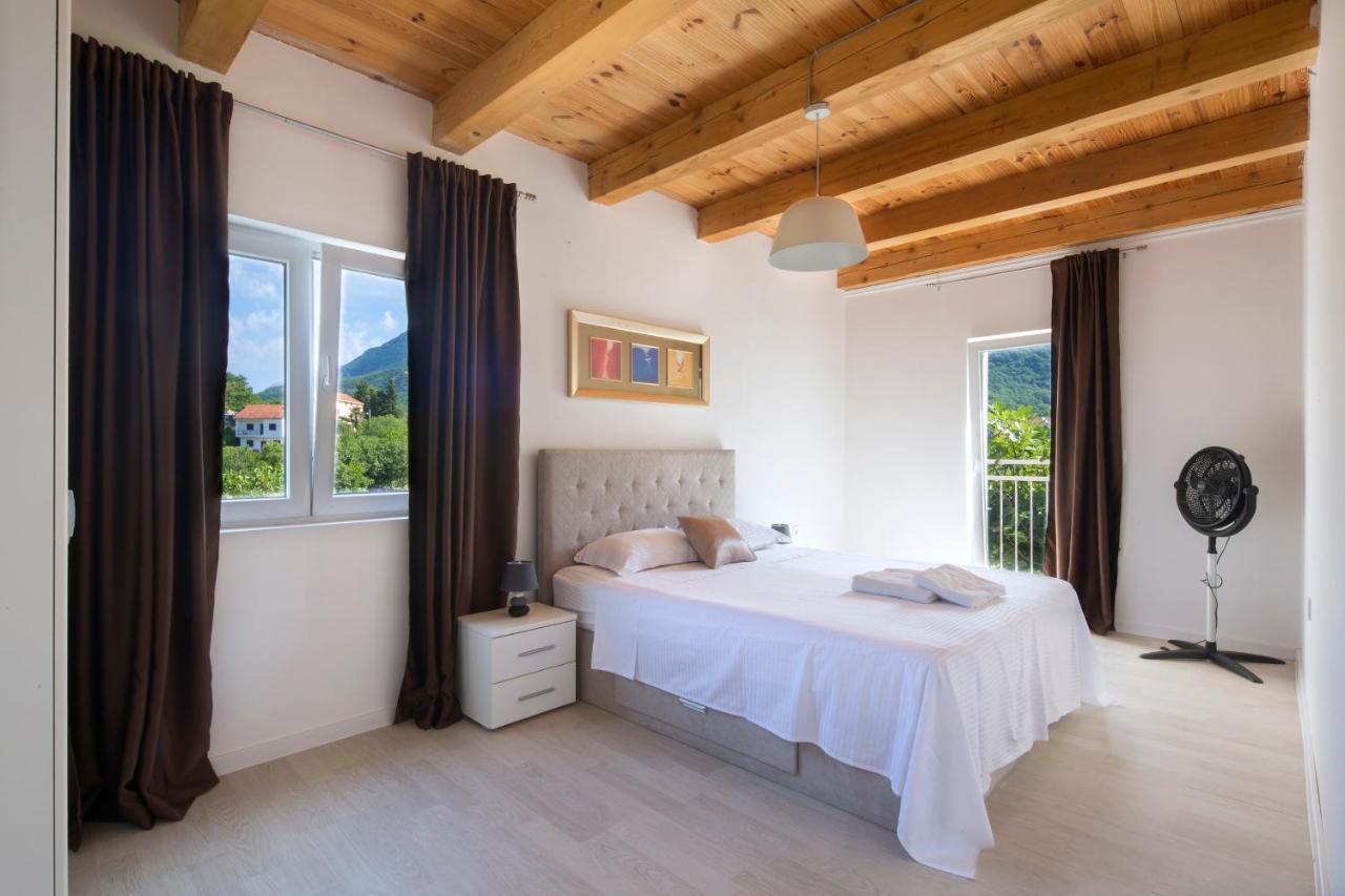 Apartments Al Parma บุดวา ภายนอก รูปภาพ