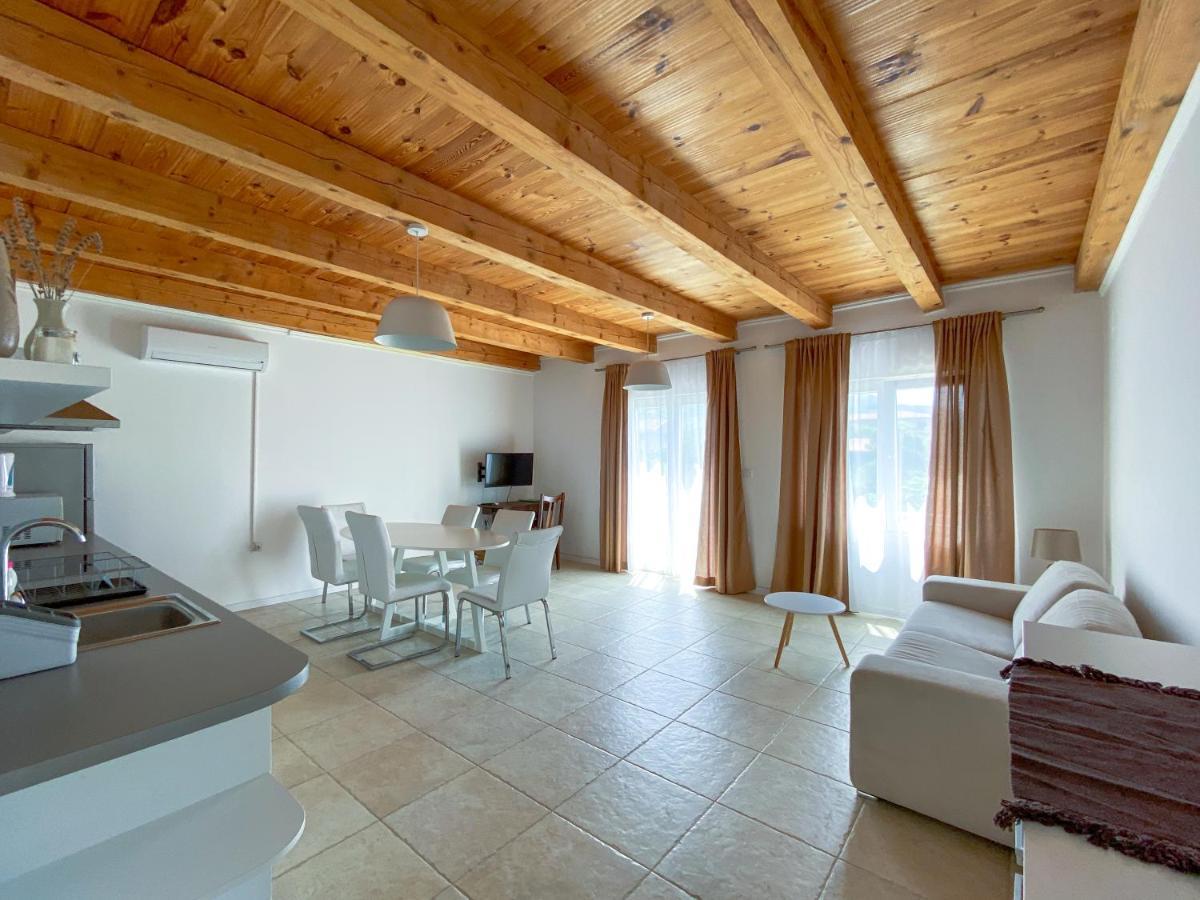 Apartments Al Parma บุดวา ภายนอก รูปภาพ