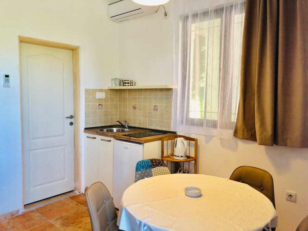 Apartments Al Parma บุดวา ภายนอก รูปภาพ
